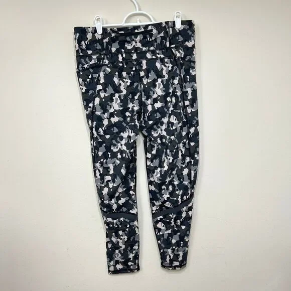 Sweaty Betty Zero Gravity Elephant Camo Leggings XL Women Rare